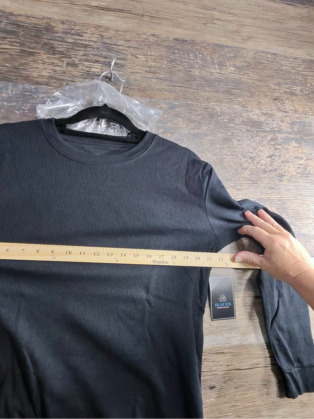 Blue ICE Men's Black Long-Sleeve Ribbed Crewneck Tee - Size M - Picture 3 of 5